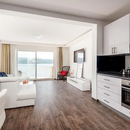 In Repic Apartment *